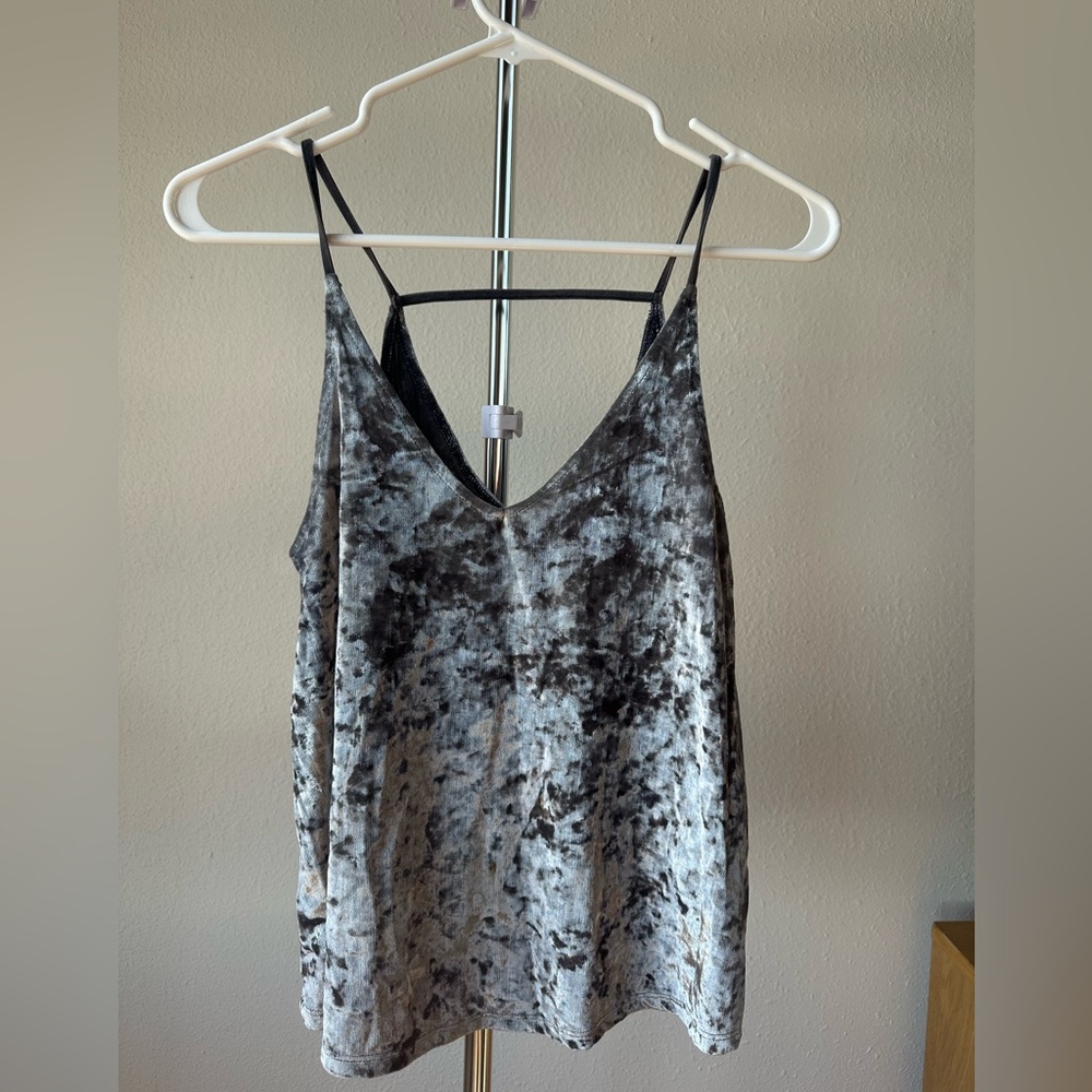 American Eagle - metallic top